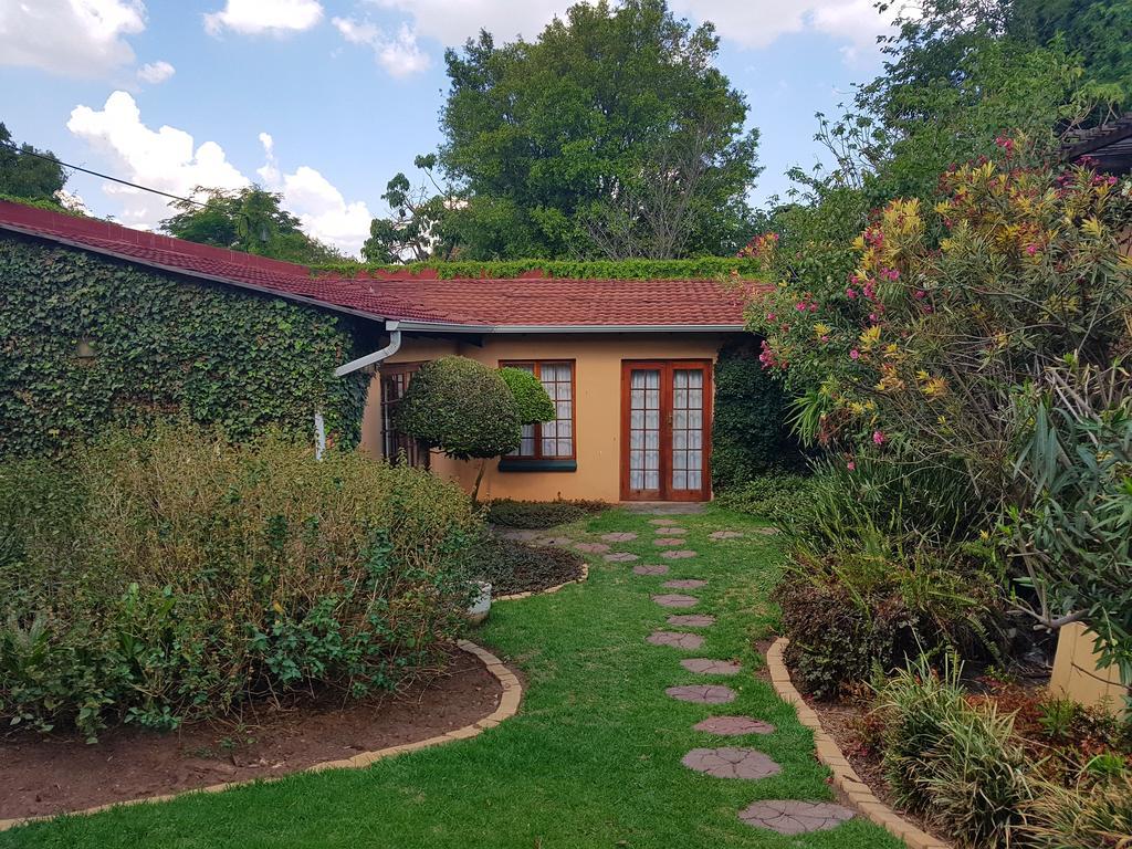 Thulani Lodge Johannesburg Esterno foto