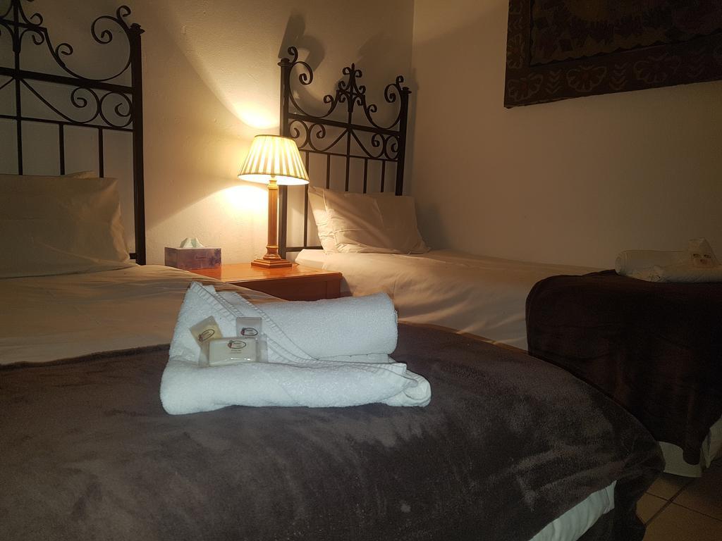 Thulani Lodge Johannesburg Esterno foto