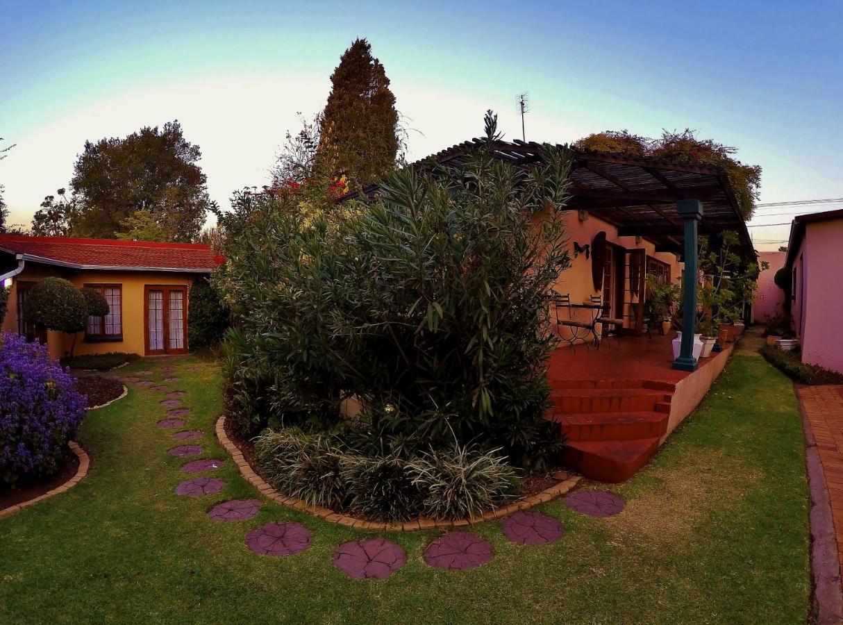 Thulani Lodge Johannesburg Esterno foto
