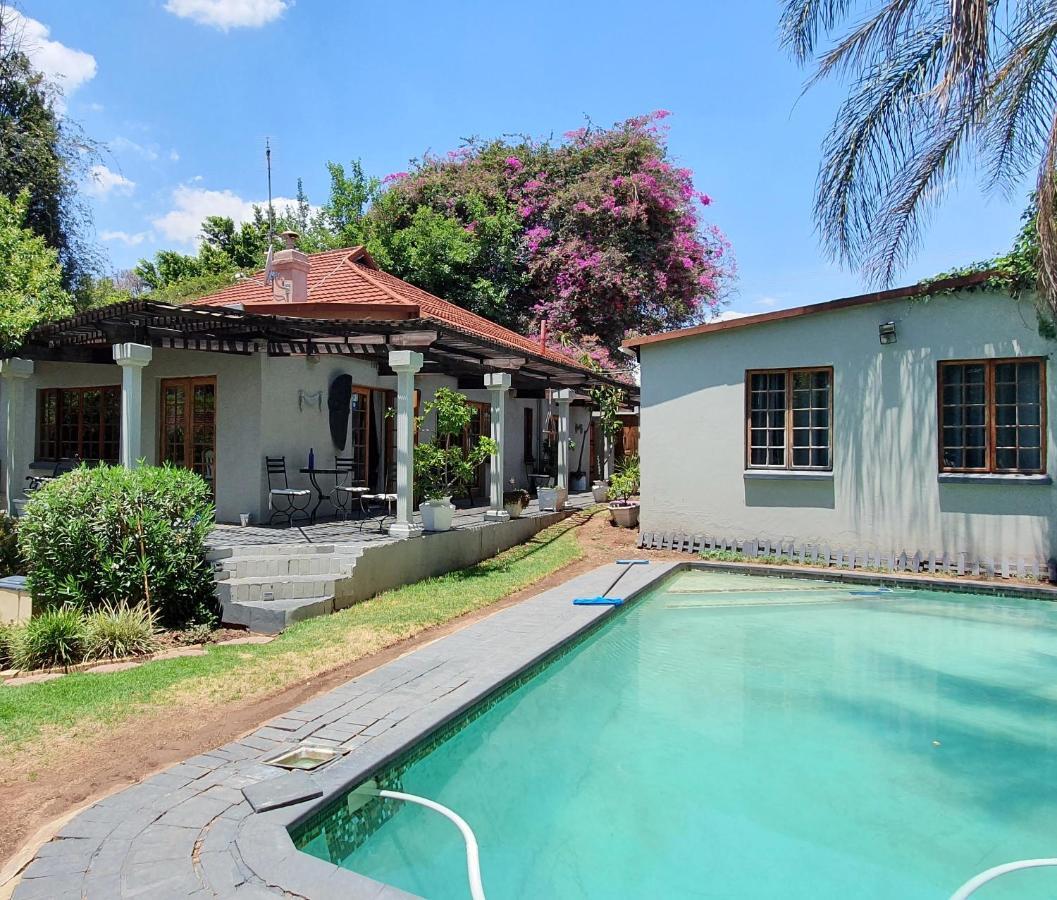 Thulani Lodge Johannesburg Esterno foto